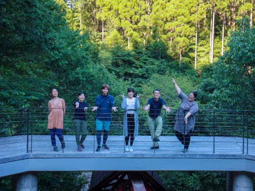 多様な職種を越境するマルチワーカーだからこそ、多くの仲間ができます。