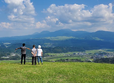 霧島連山を一望できるパラグライダーの出発点