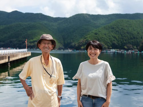 左：上村さん（町内会長）、右：石井さん（協力隊）