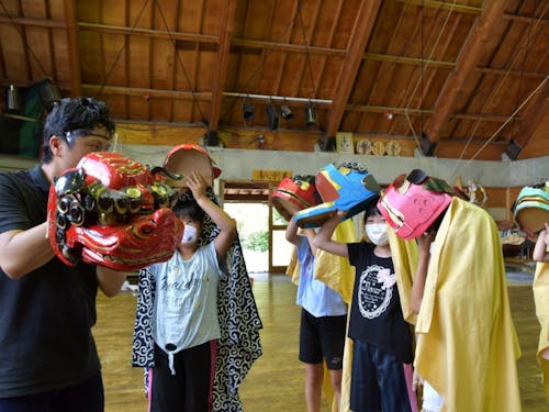 地域の方が伝統芸能も教えてくれます