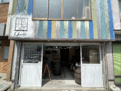 まちの真ん中にあるレンタルスペースGlassを拠点にまちを探索します。