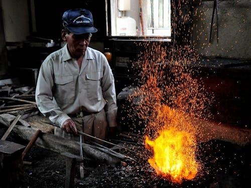 鍛冶体験の様子