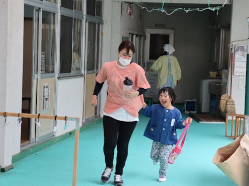 小規模な保育園では先生との距離が近いこともポイント