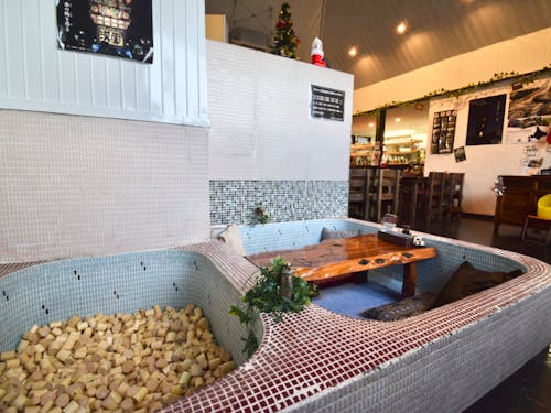 元銭湯を改修したカフェ「SENTO」