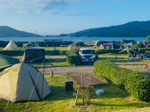「伊上海浜公園オートキャンプ場」