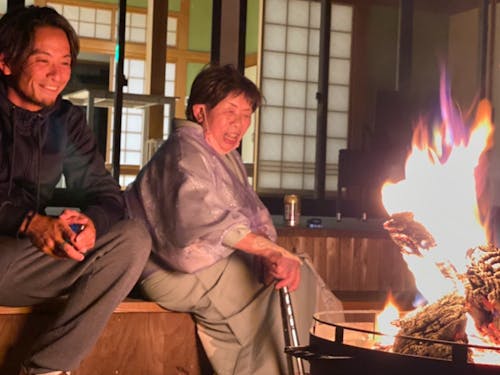 若旦那と大女将の焚き火酒