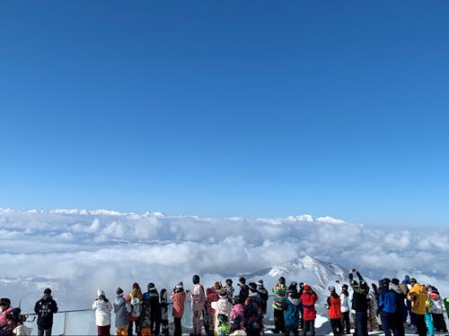 ゲレンデの上から見える絶景の雲海！！
