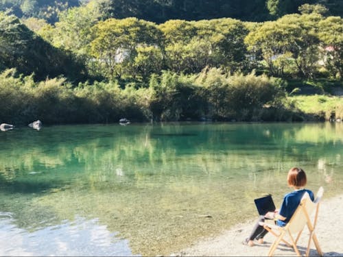 自然に近い魅力的な環境で暮らしながら、 仕事も充実できる高知へ…