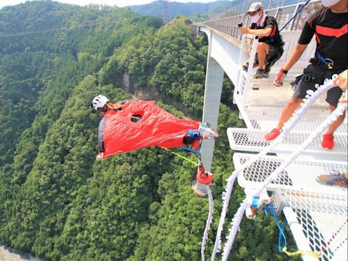 日本一の高さを誇る岐阜バンジーもオープン!