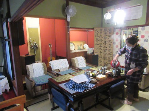 古民家を改修したサロン