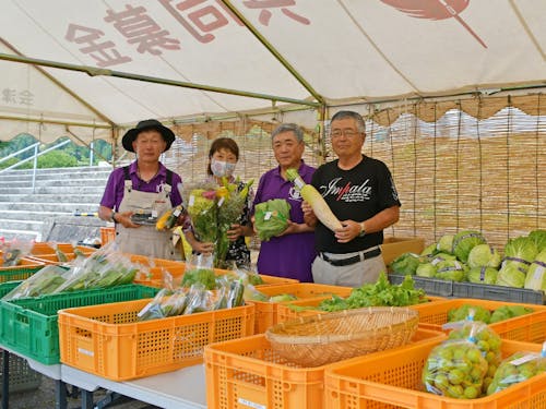 湊産野菜直売所の様子