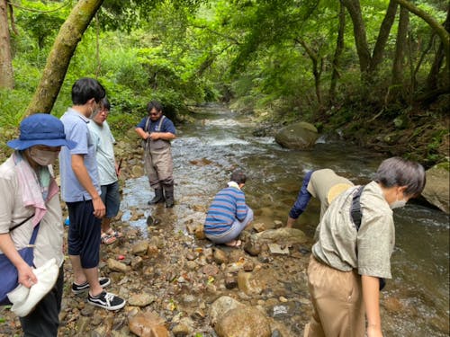 留村プログラムでは、川釣りも行いました。
