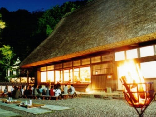 茅葺民家土居家での観月祭