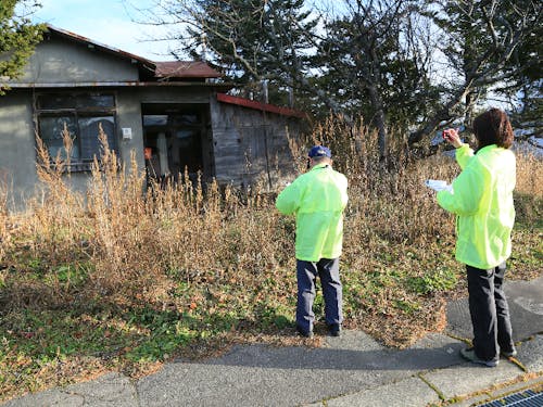 町を歩き、空き家を調査します