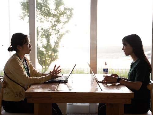 島の行政で活躍する大人の島留学生