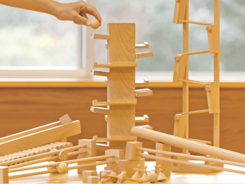 愛知教育大学と開発した木育おもちゃ"neiro"