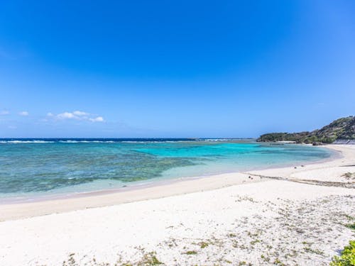 誰もいない絶景ビーチを独り占め!