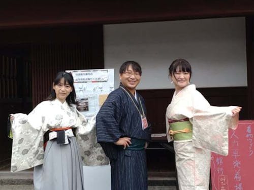 萩着物ウィークを手伝う田口さん