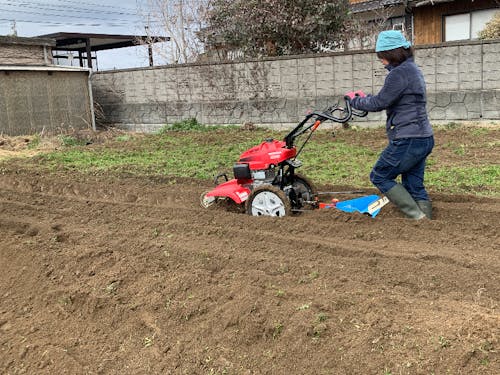 講演会のために畝立てをしました!
