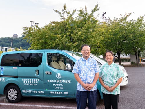 もともと看護師だった奥さんの河瀬愛美さんも、立ち上げからともに「伊豆おはな」を支えてきたメンバーです。