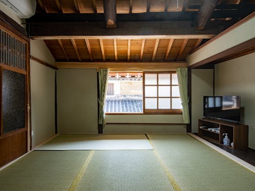 隅々まで古民家を感じる部屋