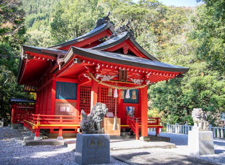 椎葉民俗芸能博物館に隣接する厳島神社
