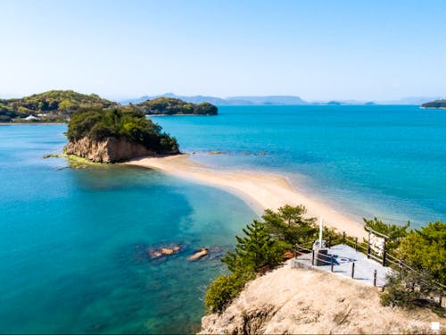 教室からすぐそば！エンジェルロード　©cubic-tt[島空撮]