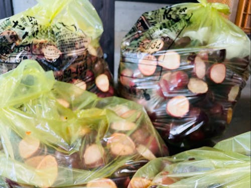 ジェラートにするためのパッションフルーツ加工で出る残渣