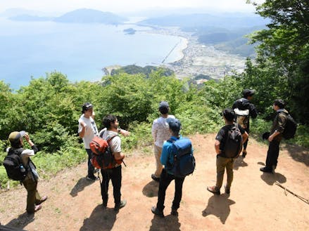 福井県で開催した登山研修の様子です！チームビルディング！