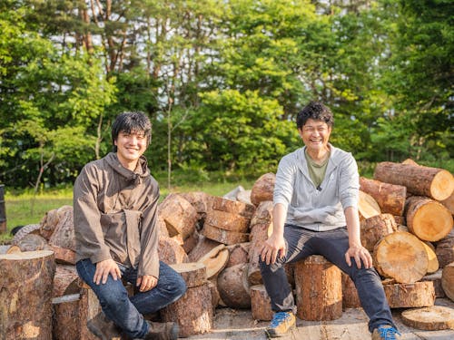 森の資源を使った楽しい暮らしの提案をするやまとわの2人の講座にも注目