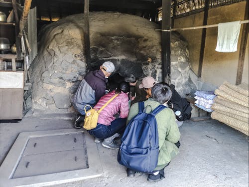 材木調達の重労働に従事する人達のために造られたと伝わる石風呂