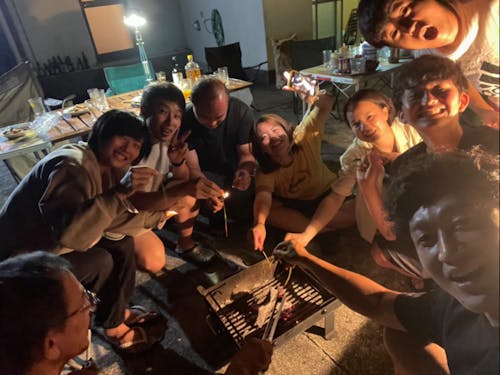 宿のゲストと屋上ビアガーデン!