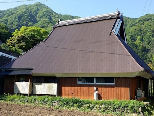 改修できた古民家「観自庵」