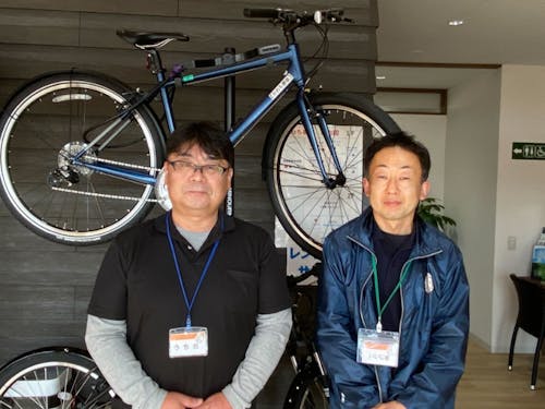 かわち夢楽のマネージャー内田さん（左）、店長飯島さん（右）