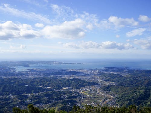 紀南地域は黒潮がもたらす海の恵み、険しい山々が生み出す清涼な水の資源が豊富な地域