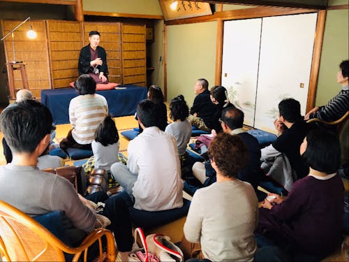 落語の会が催されたりします