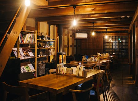 momotoseが手掛ける古い蔵を改装した地元食材が楽しめるカフェ