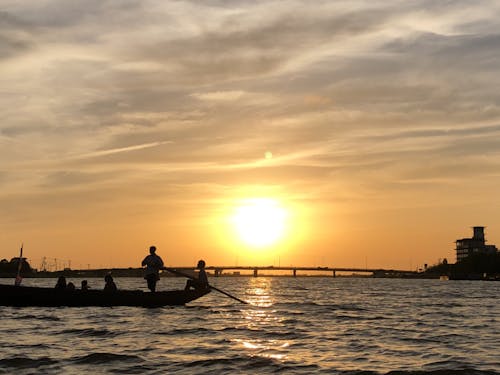 潮来市は水資源が豊か、夕方にはこんな景色が見られます!