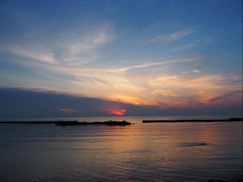 幻想的な夕陽が見れる淡路島。