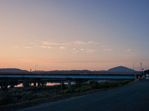 雄大な円山川沿い