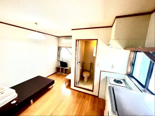 寮の個室です。1部屋ごとに鍵がついているので安心!