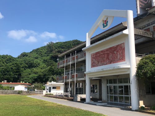 閉校した中学校をリノベした多目的施設も利用できます