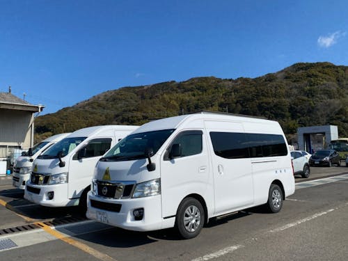 まずはハイエースから!