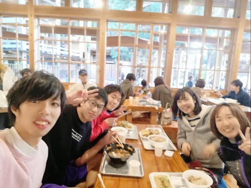 三川の観光きのこ園でランチ