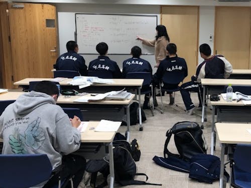 素直で学ぶことを楽しめる生徒たちです。