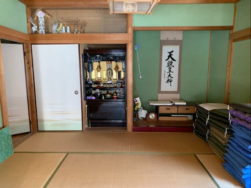 1989年築の昭和後期に建てられた比較的新しい日本風家屋。