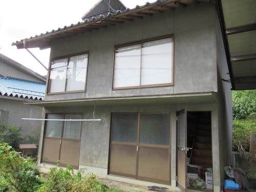 敷地内にある離れ。子供部屋などに使えそう。