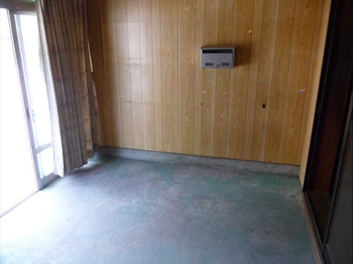 玄関の土間。ガレージや趣味のスペースなど色々と活用できそう。