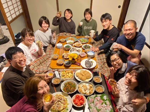 一緒にご飯を食べましょう