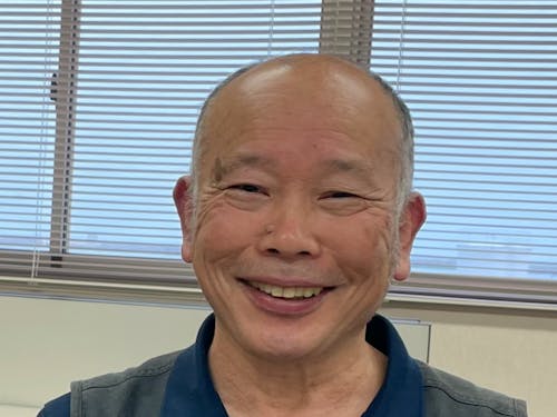 社長の小柳です。仕事へのプライドを芯に秘め、 日々実直に魚を売り切るための工夫を考えています。